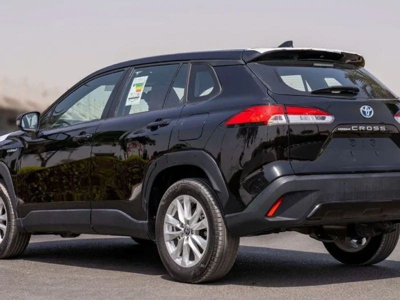 2023 TOYOTA COROLLA CROSS 1.8 Litres HEV 4 Cylinders Engine Black Red SUV Automatic