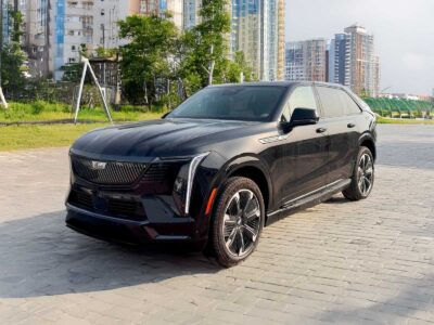 2025 Cadillac Escalade IQ Electric Vehicle Black Tan Three-row Luxury SUV AWD