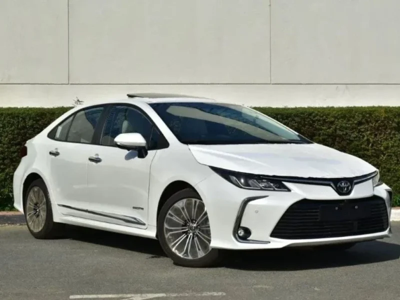 2024 TOYOTA COROLLA 2.0 Litres 4 Cylinder Petrol Engine White Grey Sedan Top Option