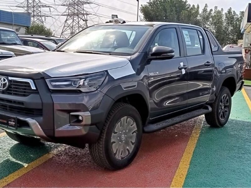 2022 Toyota Hilux 4.0 Litres V6 Petrol Engine Grey Black Pickup Truck GCC Specs