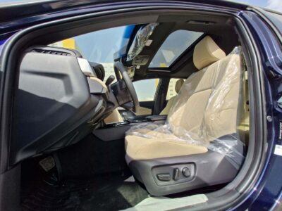 2025 Toyota Camry 2.5-liter 4-cylinder Petrol Engine Blue Beige Sedan GCC Specs