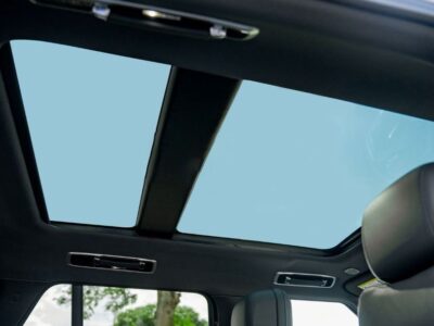 2023 Land Rover RANGE ROVER SE P530 4.4 Litres 6 Cylinders Petrol Engine White Grey SUV