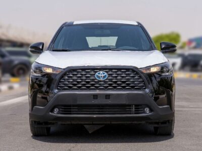 2023 TOYOTA COROLLA CROSS 1.8 Litres HEV 4 Cylinders Engine Black Red SUV Automatic
