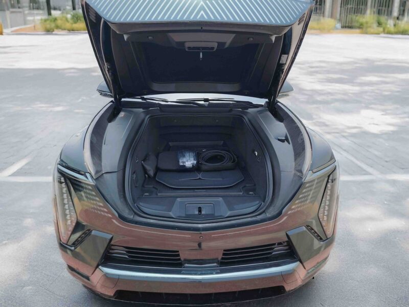 2025 Cadillac Escalade IQ Electric Vehicle Black Tan Three-row Luxury SUV AWD