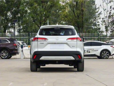 2026 Toyota Corolla Cross 2.0L INTELLIGENT Hybrid 4 Cylinders Engine White Black SUV