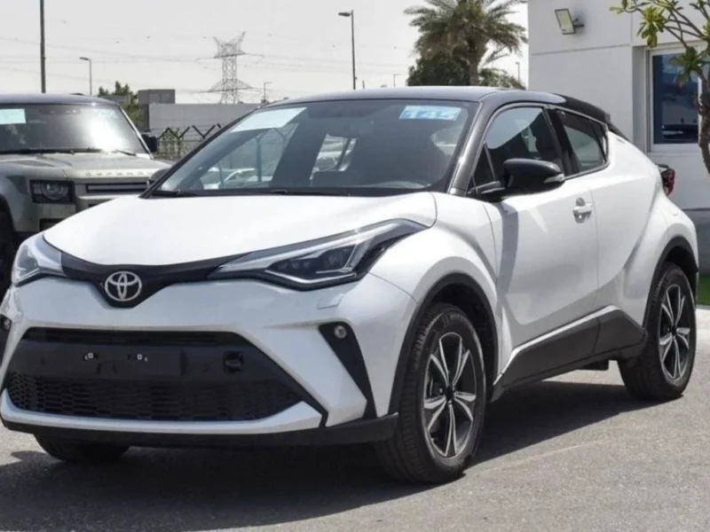2022 Toyota C-HR Suffix Z2 1.2 Litres 4 Cylinders Petrol Engine AWD White Black SUV