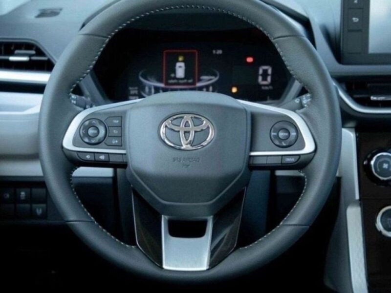 2023 Toyota Veloz 1.5 Litres 4 Cylinders Petrol Engine Black SUV Automatic