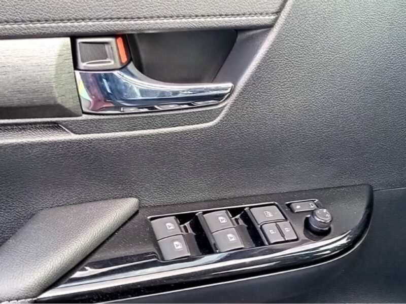 2022 Toyota Hilux 4.0 Litres V6 Petrol Engine Grey Black Pickup Truck GCC Specs