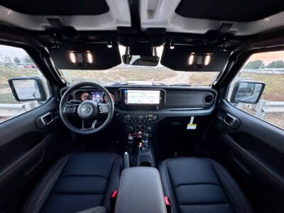 2025 Jeep Wrangler Unlimited Rubicon 2.0L Turbocharged 4-cylinder Engine Grey Black SUV