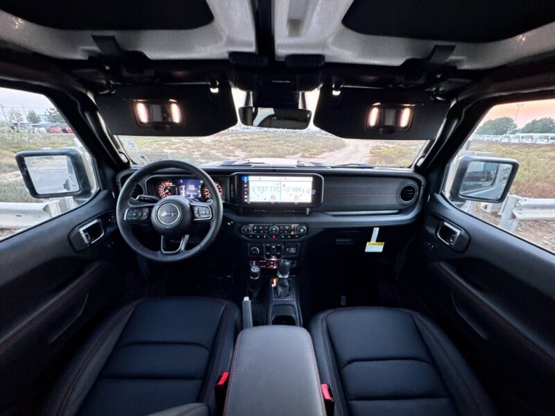 2025 Jeep Wrangler Unlimited Rubicon 2.0L Turbocharged 4-cylinder Engine Grey Black SUV