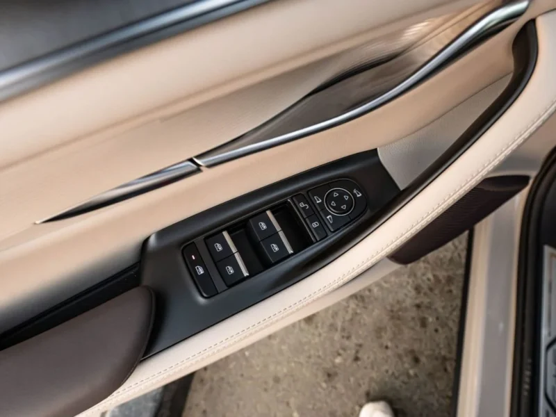 2025 BYD Song Plus Electric Vehicle Grey Beige SUV 520KM RANGE SMART DRIVING