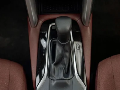 2023 TOYOTA COROLLA CROSS 1.8 Litres HEV 4 Cylinders Engine Grey Red SUV Automatic