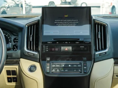 2021 Toyota Land Cruiser GXR Grand Touring 4.0-litre V6 Petrol Engine White Beige SUV GCC