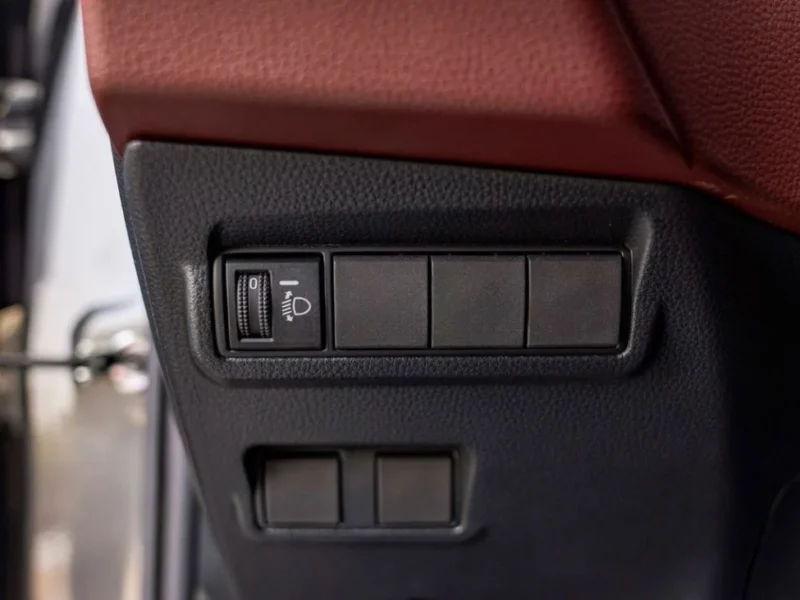 2023 TOYOTA COROLLA CROSS 1.8 Litres HEV 4 Cylinders Engine Black Red SUV Automatic