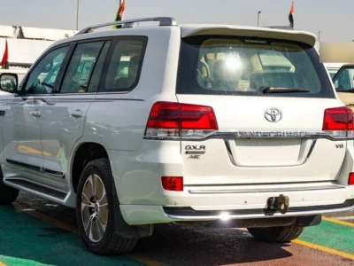 2021 Toyota Land Cruiser GXR Grand Touring 4.0-litre V6 Petrol Engine White Beige SUV GCC