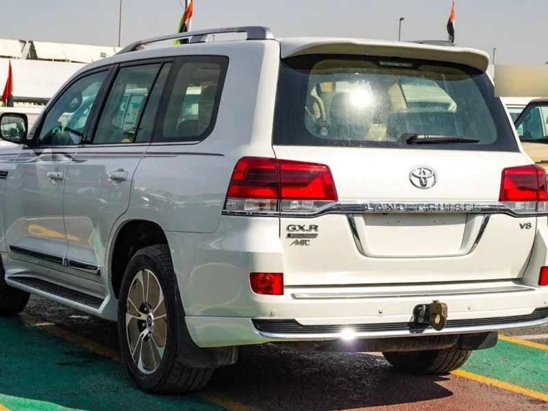 2021 Toyota Land Cruiser GXR Grand Touring 4.0-litre V6 Petrol Engine White Beige SUV GCC