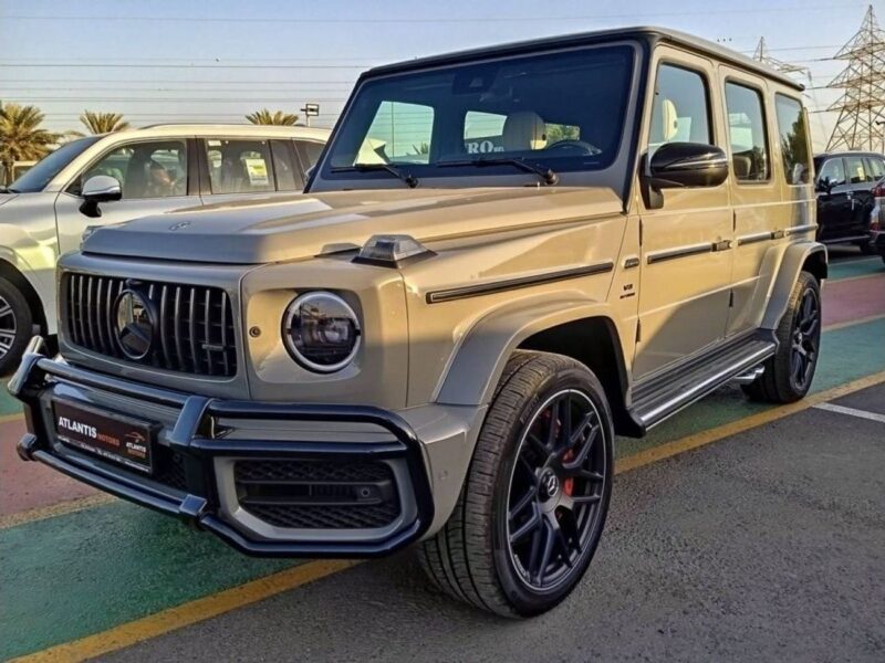 2022 Mercedes-Benz AMG G 63 4.0L twin-turbo V8 Engine Grey White SUV GCC Specs
