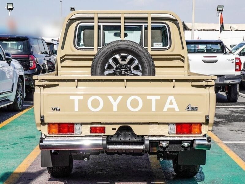 2025 Toyota Land Cruiser Pick Up LC79 4.0L V6 Petrol Engine Beige Brown Pickup Automatic