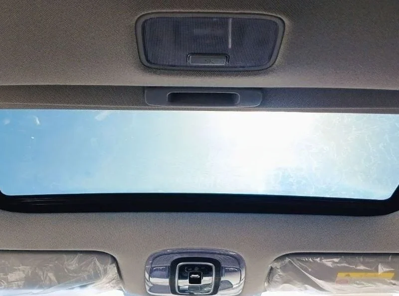 2024 Hyundai Elantra 1.5L Smartstream G 4-cylinder Petrol Engine White Grey Sedan Automatic