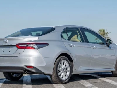 2023 Toyota Camry LE 2.5 Litres 4-Cylinder Petrol Engine Silver Beige Sedan Automatic
