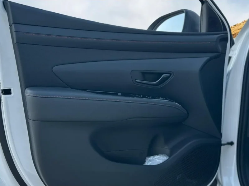 2025 Hyundai Tucson Hybrid N Line 1.6L Smartstream GDI 4-Cylinder Turbo White Beige SUV