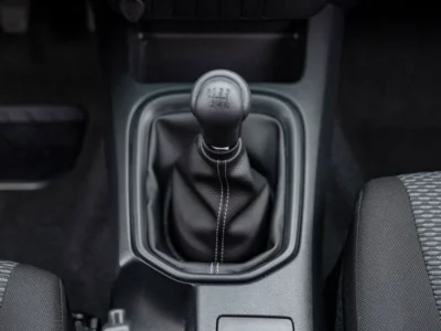 2025 Toyota Hilux SR5 2.4L Turbocharged 4-cylinder Diesel Engine Silver Black Pickup Truck