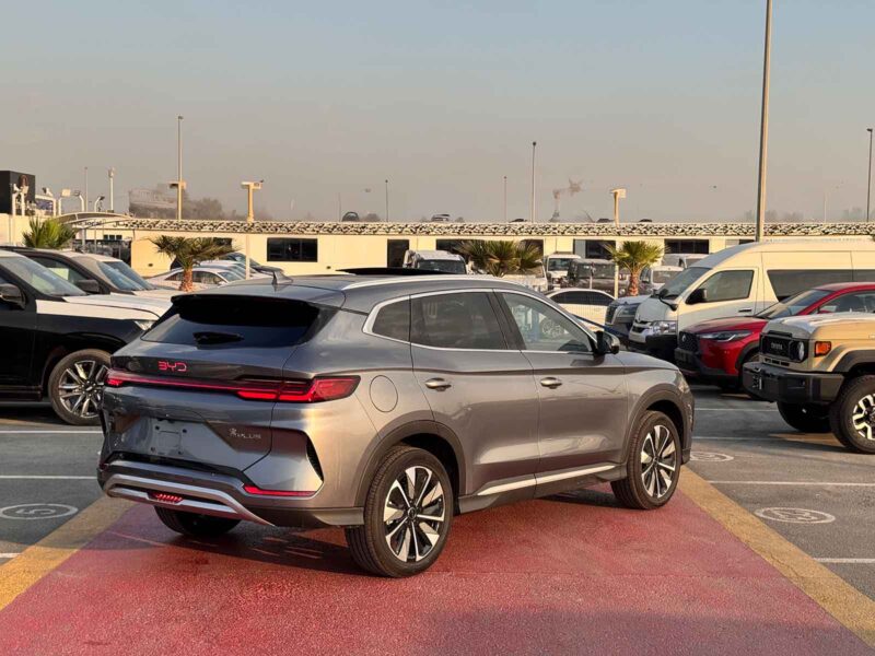 2025 BYD Song Plus Electric Vehicle 605km Flagship Version Grey White SUV Automatic