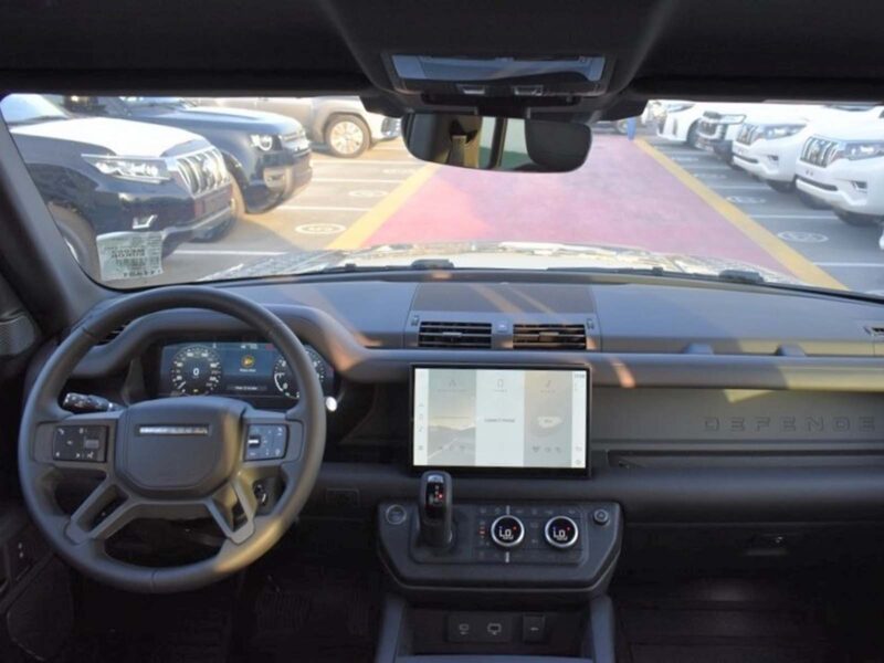 2025 Land Rover Defender 110 X-Dynamic HSE 3.0L Inline-6 Turbocharged Petrol Black SUV