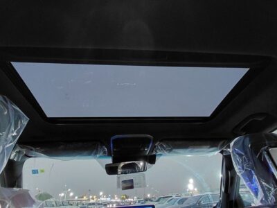 2025 Toyota Land Cruiser VXR 3.5L Twin-Turbo V6 Petrol Engine White Red SUV GCC Specs