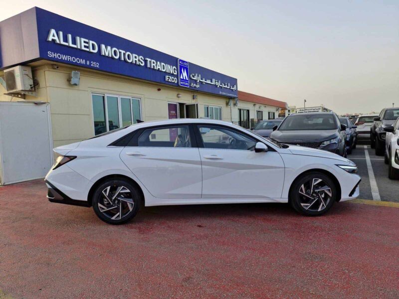 2025 Hyundai Elantra CVT GLX Elite Edition 1.5L 4-cylinder Petrol Engine White Black Sedan