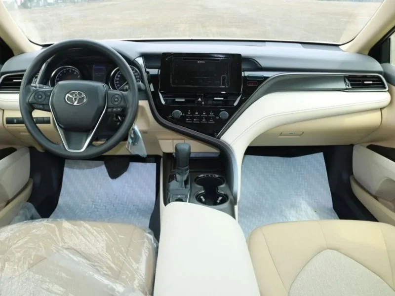 2024 Toyota Camry LE 2.5 Litres 4-Cylinder Petrol Engine White Beige Sedan Automatic