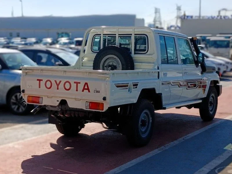 2025 Toyota Land Cruiser Pick Up LC79 4.0L V6 Petrol MT Double Cabin White Black