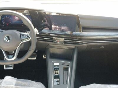 2024 Volkswagen Golf 1.4L TSI R-Line turbocharged Petrol 4 Cylinders White Black Hatchback