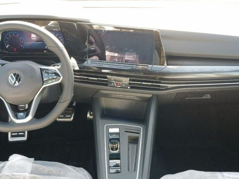 2024 Volkswagen Golf 1.4L TSI R-Line turbocharged Petrol 4 Cylinders White Black Hatchback