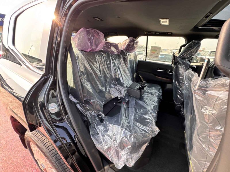 2025 Toyota Land Cruiser 300 VX 4.0-liter V6, 24-valve, DOHC with Dual VVT-i Black SUV