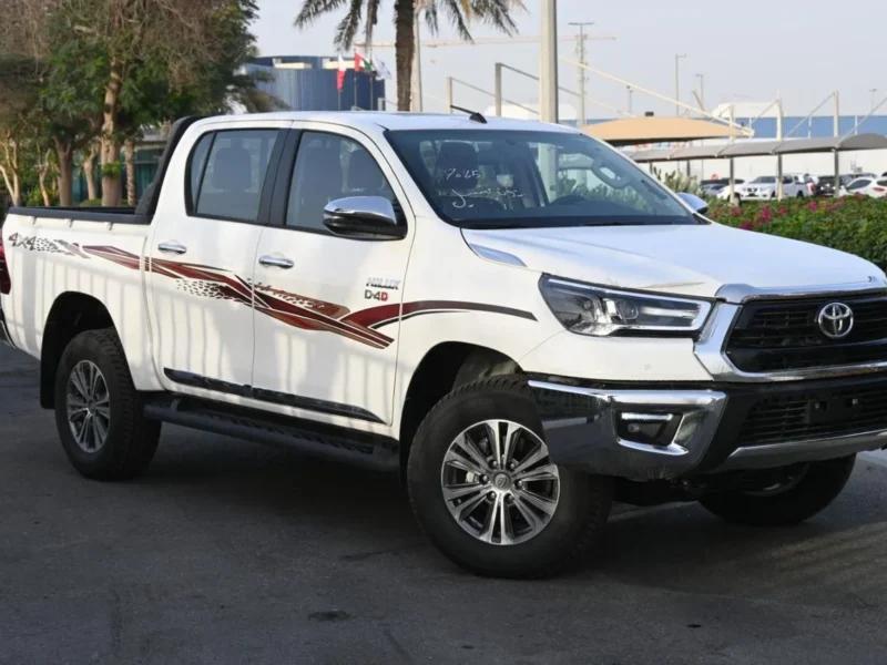 2026 Toyota Hilux 2.4L 4-Cylinder D-4D Turbo Diesel White Maroon Pickup Truck FULL OPTION