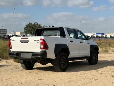 2025 Toyota Hilux GR Sport 2.8L 4-cylinder Turbo Diesel Engine White Black Pickup Truck