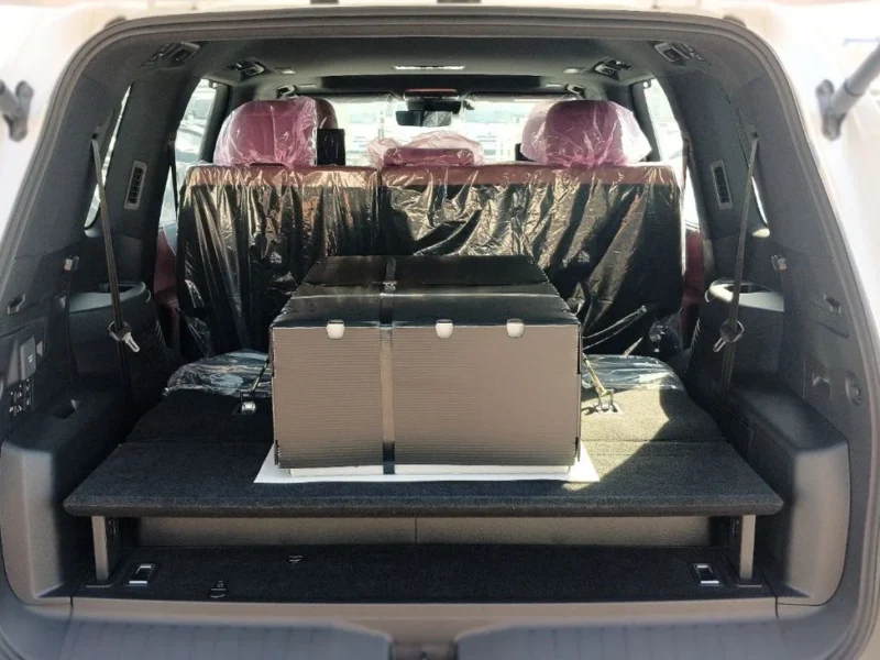 2025 Lexus LX 700h Signature 3.5L Twin-Turbo V6 Hybrid Engine White Red SUV GCC Specs