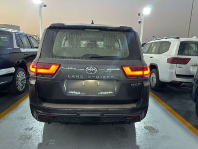 2025 Toyota Land Cruiser GXR 3.5L Twin-Turbo V6 Engine Black Beige FULL WITH JBL AND BIG KIT