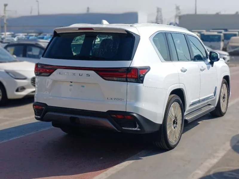 2025 Lexus LX 700h Signature 3.5L Twin-Turbo V6 Hybrid Engine White Red SUV GCC Specs