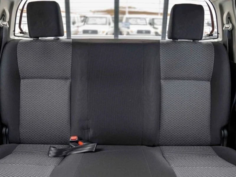 2025 Toyota Hilux SR5 2.4L Turbocharged 4-cylinder Diesel Engine Silver Black Pickup Truck