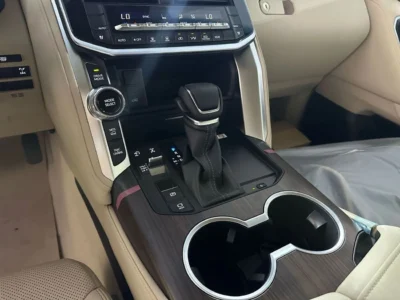 2025 Toyota Land Cruiser GXR 3.5L Twin-Turbo V6 Engine Black Beige FULL WITH JBL AND BIG KIT
