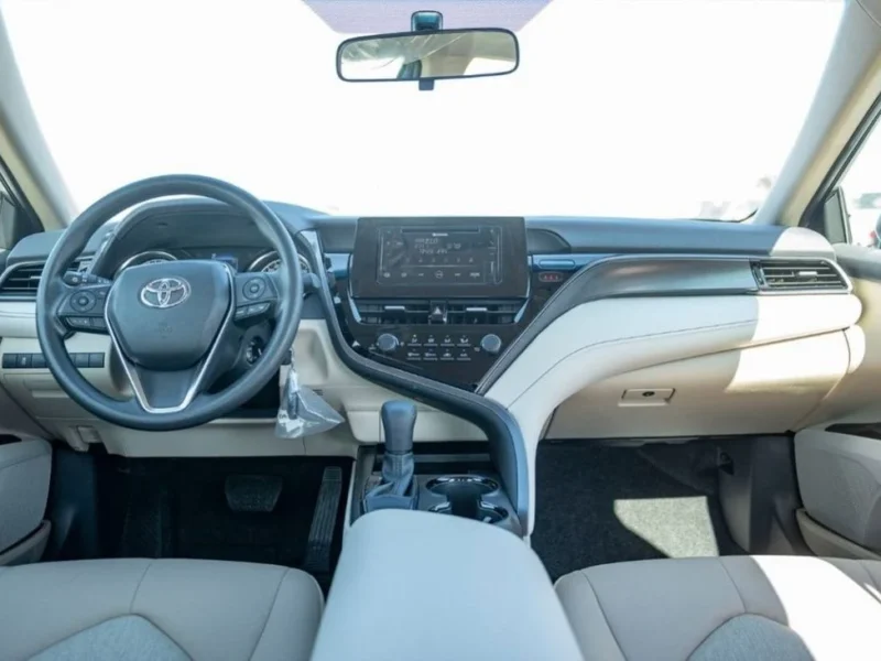 2023 Toyota Camry LE 2.5 Litres 4-Cylinder Petrol Engine Silver Beige Sedan Automatic