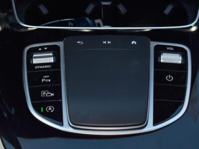 2023 Mercedes-Benz E320 2.0 Litres 4-cylinder Petrol Engine White Beige Sedan RWD