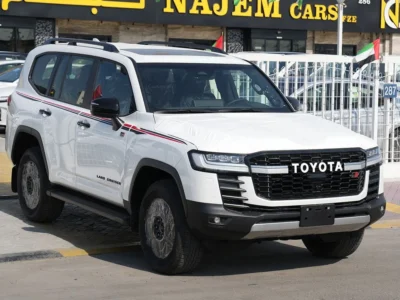 2025 Toyota Land Cruiser 300 GR Sport 3.5 Litres V6 Petrol Engine White Red SUV GCC Specs