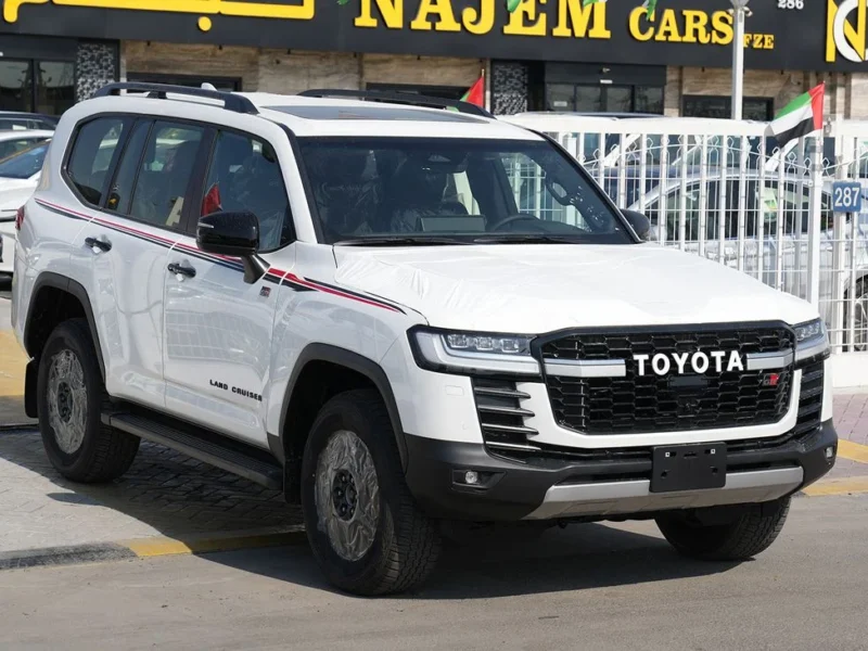 2025 Toyota Land Cruiser 300 GR Sport 3.5 Litres V6 Petrol Engine White Red SUV GCC Specs