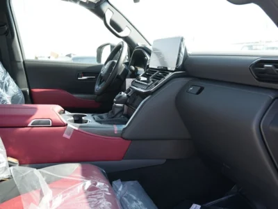 2025 Toyota Land Cruiser 300 GR Sport 3.5 Litres V6 Petrol Engine White Red SUV GCC Specs