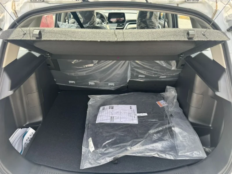 2026 Suzuki Grand Vitara 1.5 Litres 4-cylinder Petrol Engine Silver Black SUV GCC Specs