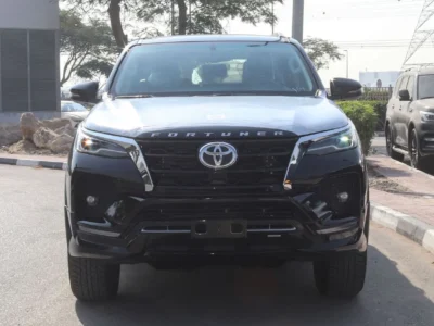2026 Toyota Fortuner 4.0-liter V6 Petrol Engine Black SUV GCC Specs Automatic