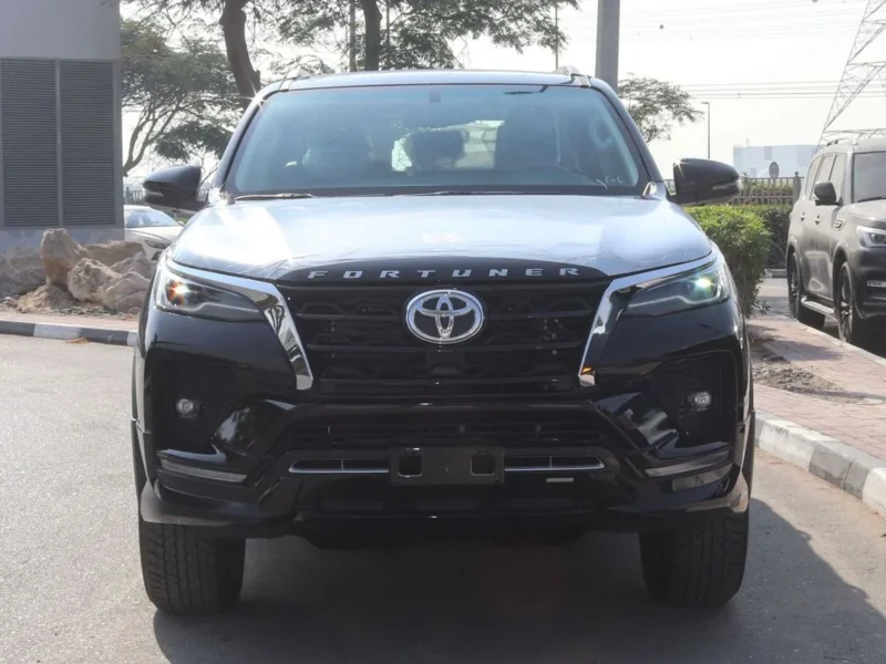 2026 Toyota Fortuner 4.0-liter V6 Petrol Engine Black SUV GCC Specs Automatic